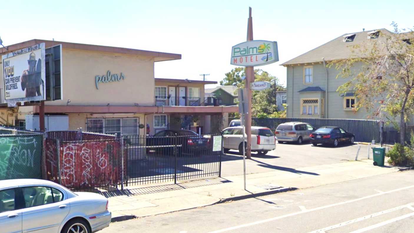 Palms Motel OAK Airport Parking