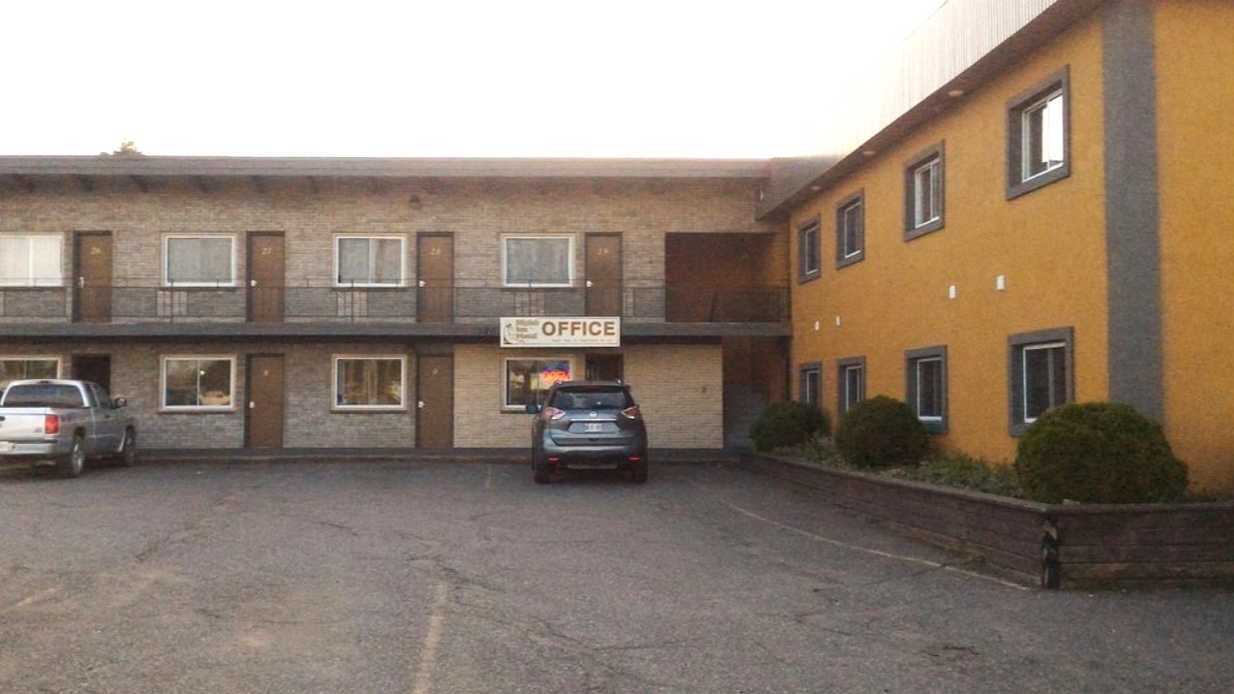 Nights Inn OAK Airport Parking