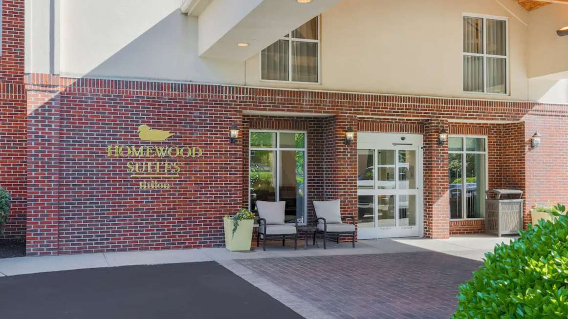 Homewood Suites BNA Airport Parking