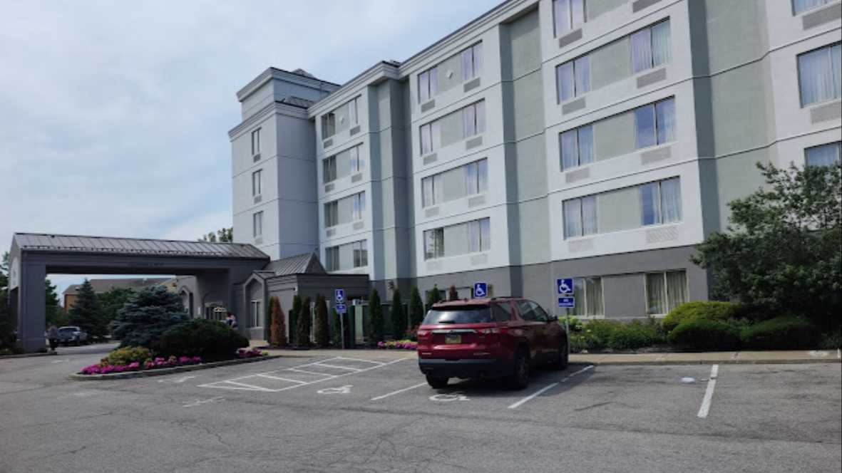 Sleep Inn Amherst BUF Airport Parking