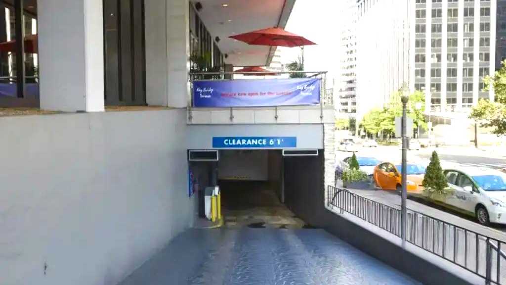 Hyatt Centric DCA Airport Parking