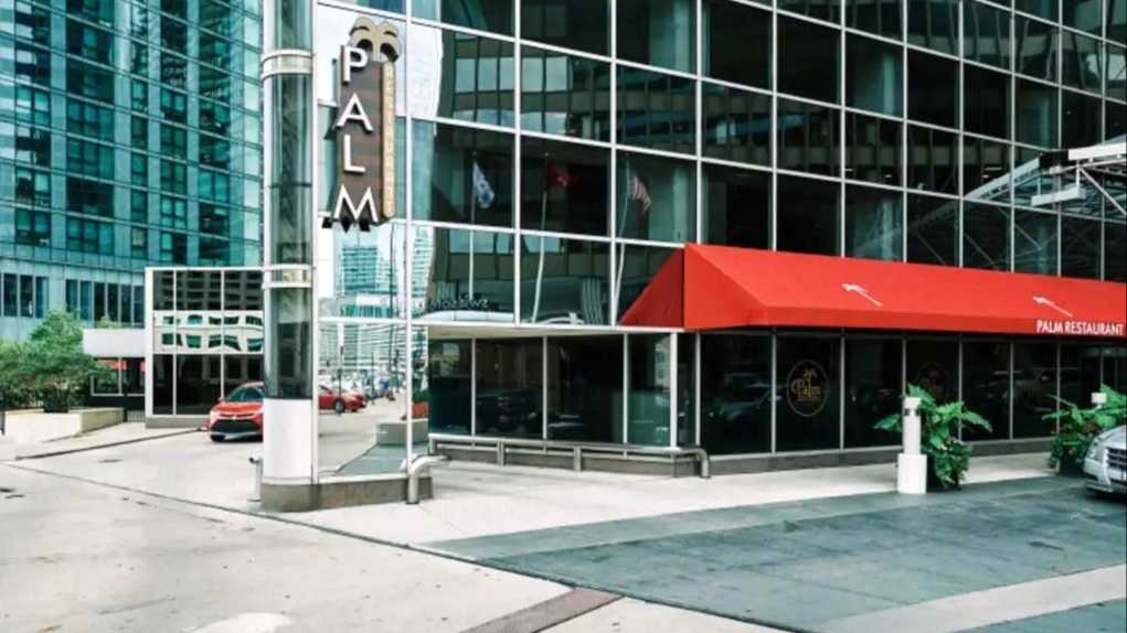 Swissotel MDW Airport Parking 