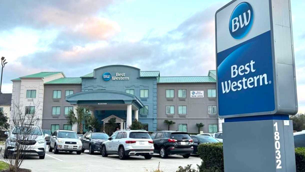 Best Western IAH Airport Parking