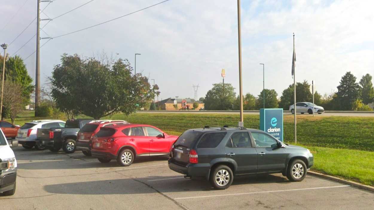 Clarion Pointe IND Airport Parking