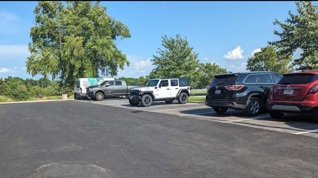 Homewood Suites by Hilton MCI Airport Parking