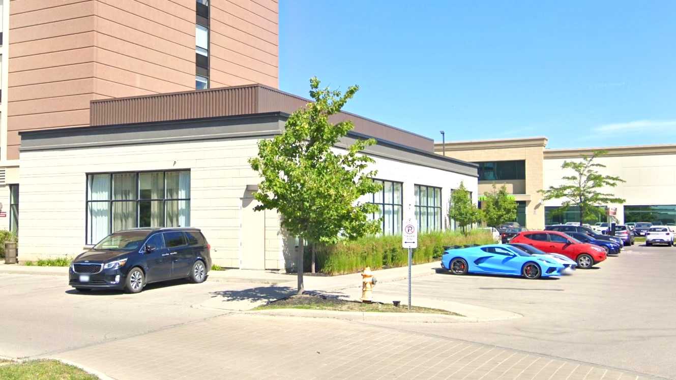 Springhill Suites by Marriott YYZ Airport Parking 