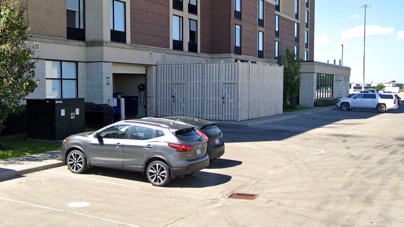 Springhill Suites by Marriott YYZ Airport Parking 