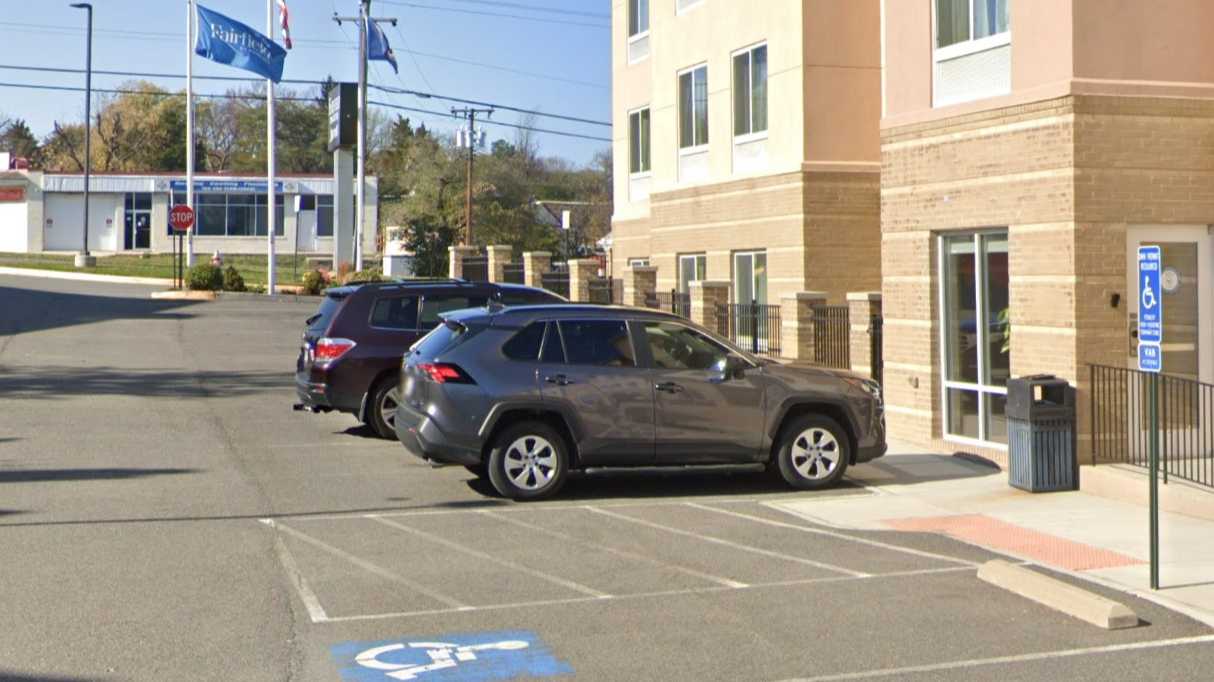 Fairfield Inn & Suites DCA Airport Parking