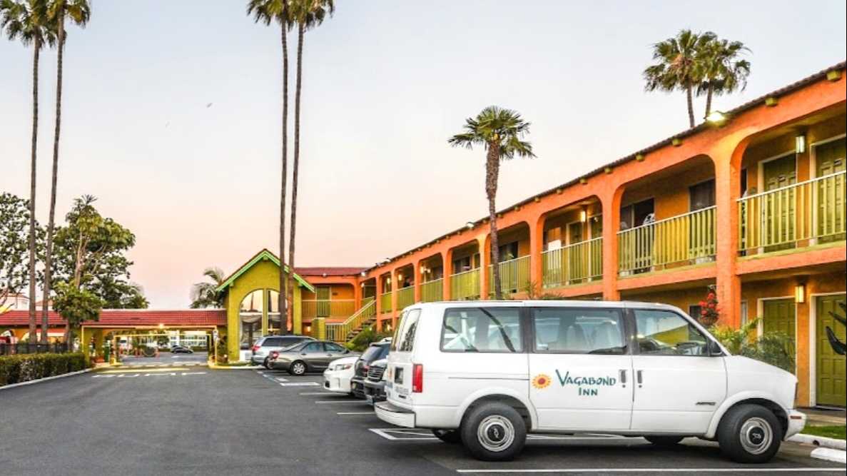 Vagabond Inn SNA Airport Parking