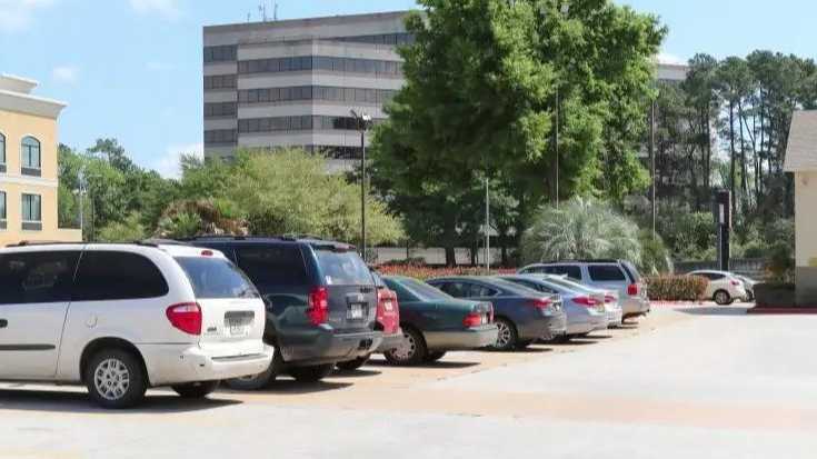 Comfort Suites IAH Airport Parking