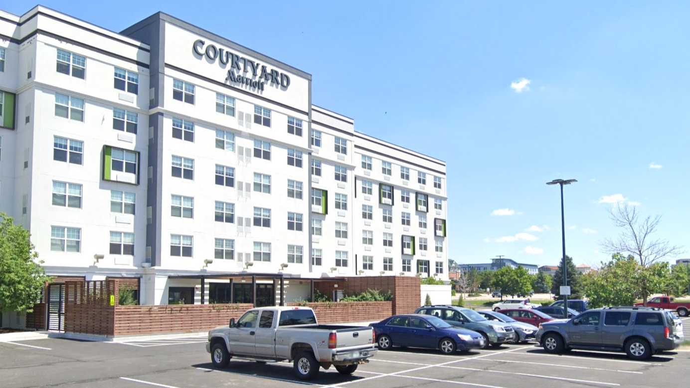Courtyard Gateway Park DEN Airport Parking