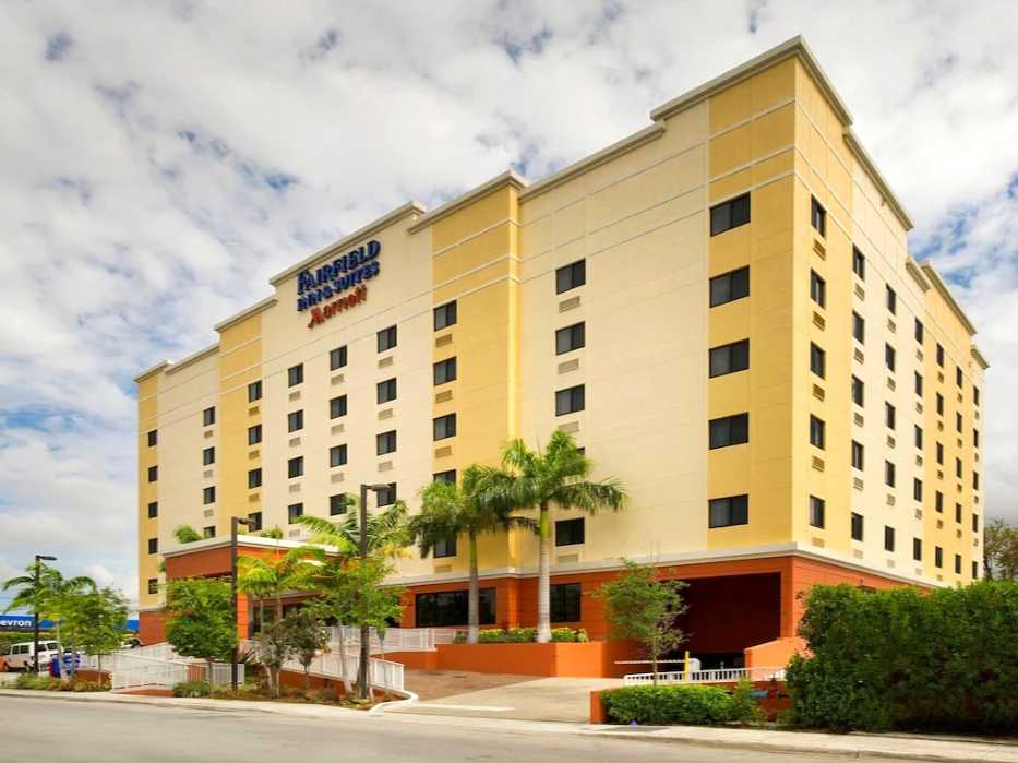 Fairfield Inn & Suites by Marriott Port Of Miami Cruise Parking