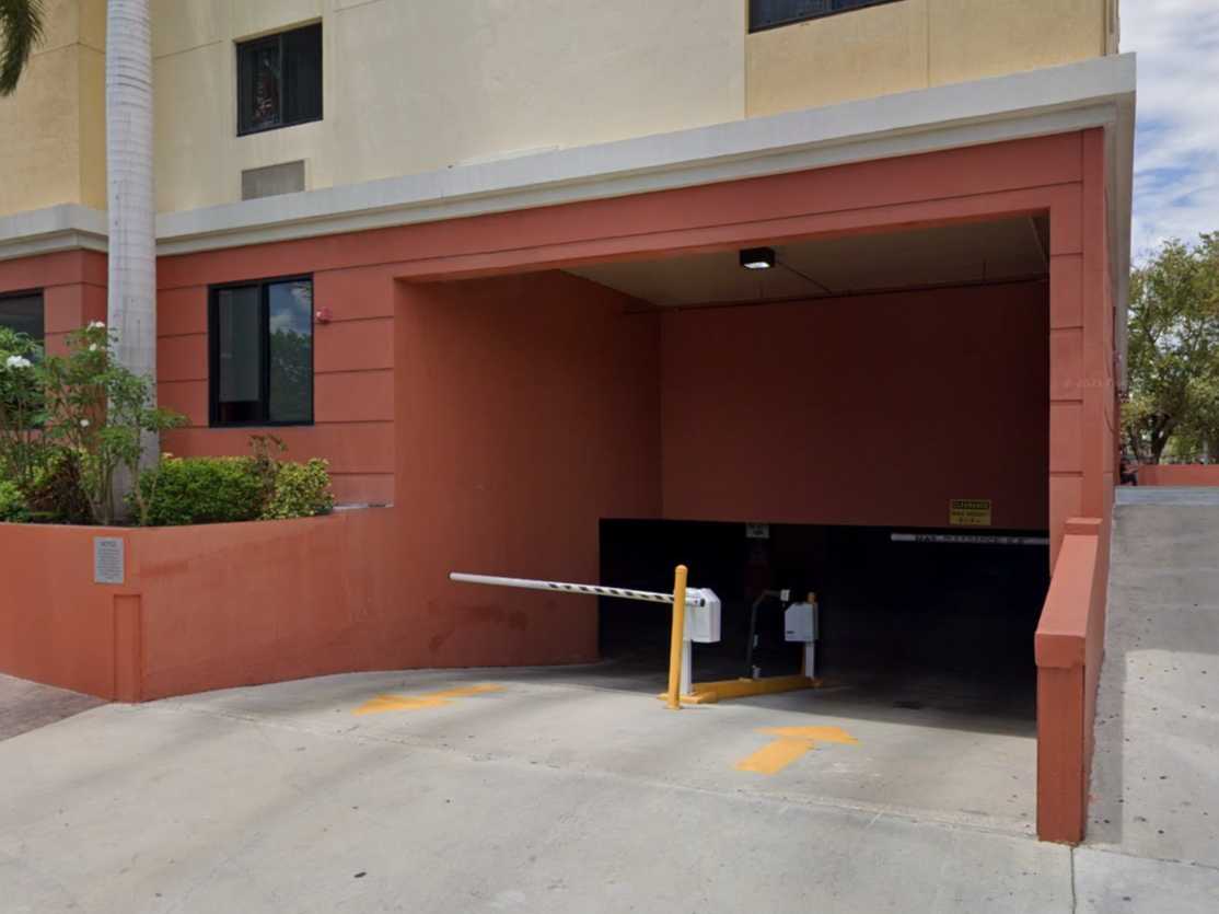 Fairfield Inn & Suites by Marriott Port Of Miami Cruise Parking