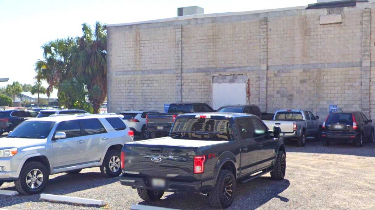 717 L57 Channelside Dr Lot - Port of Tampa Cruise Parking