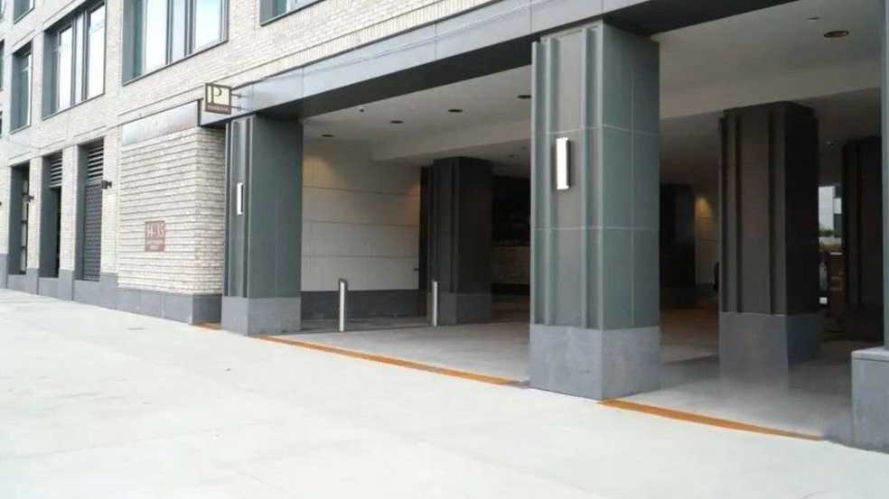 Hearth Stone Garage LGA Airport Parking