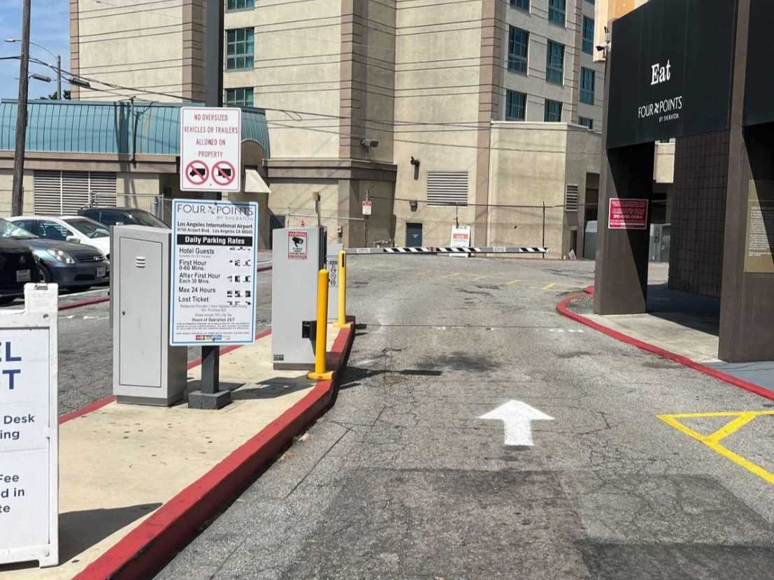 Four Points by Sheraton LAX Airport Parking (Discount Deal!)