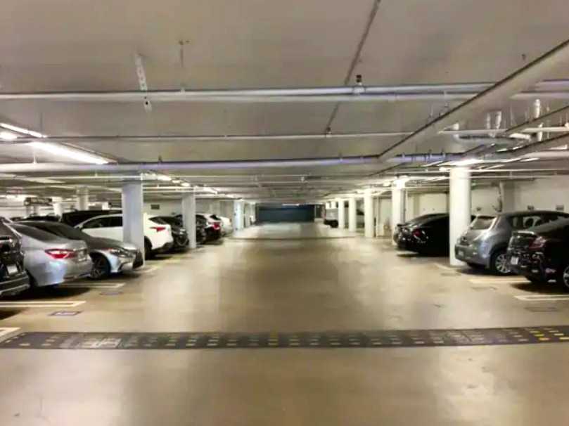 Fasttrack LAX Airport Parking