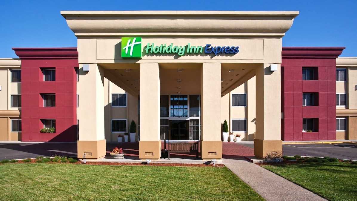 Holiday Inn Express San Francisco South Airport Parking