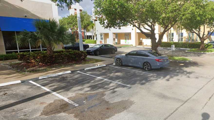 Q&S FLL Airport Parking