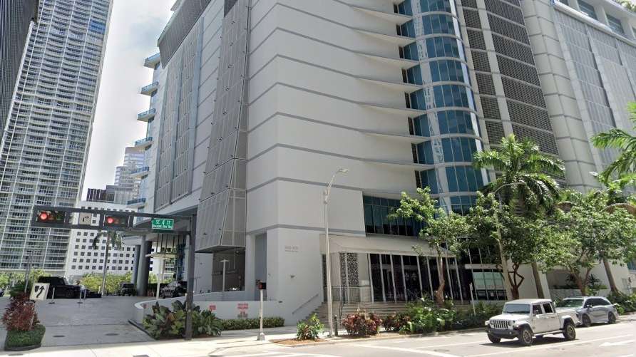 Kimpton EPIC MIA Airport Parking