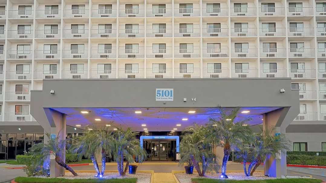 Motel 6 LAX Airport Parking 