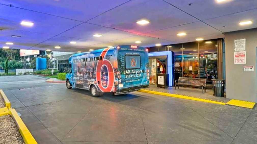 Motel 6 LAX Airport Parking 
