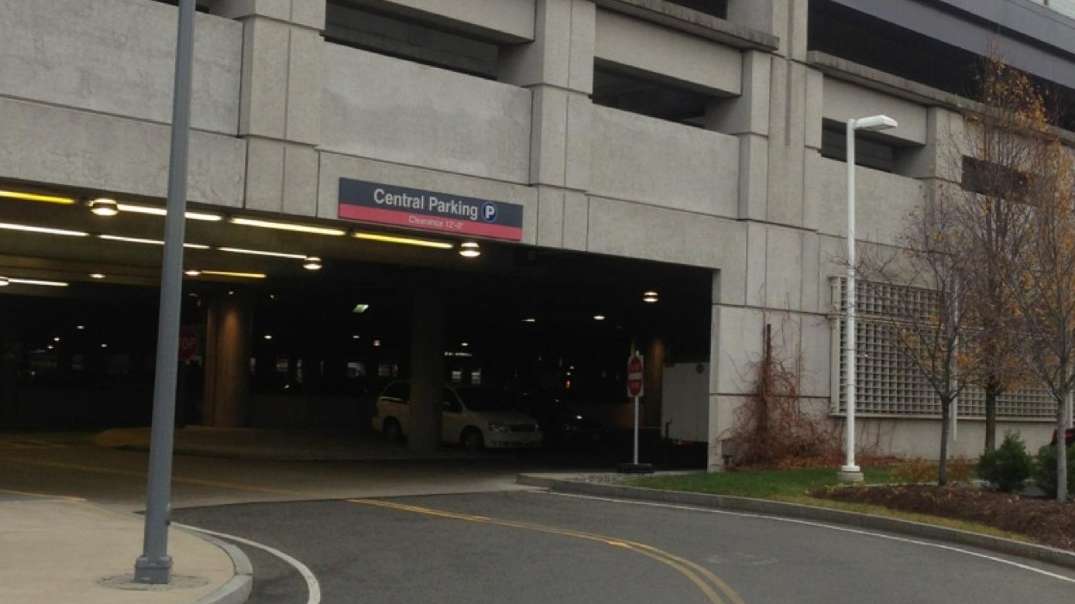 1 Harborside Dr Garage BOS Airport Parking