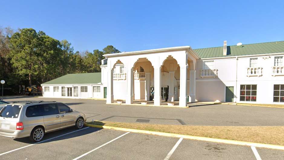 Windsor Inn JAX Airport Parking