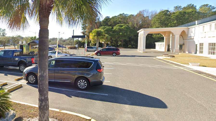 Windsor Inn JAX Airport Parking