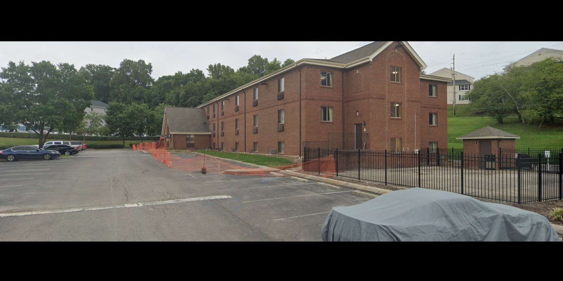 Homestay Suites BNA Airport Parking