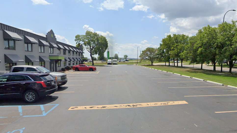 Wyndham Garden DTW Airport Parking