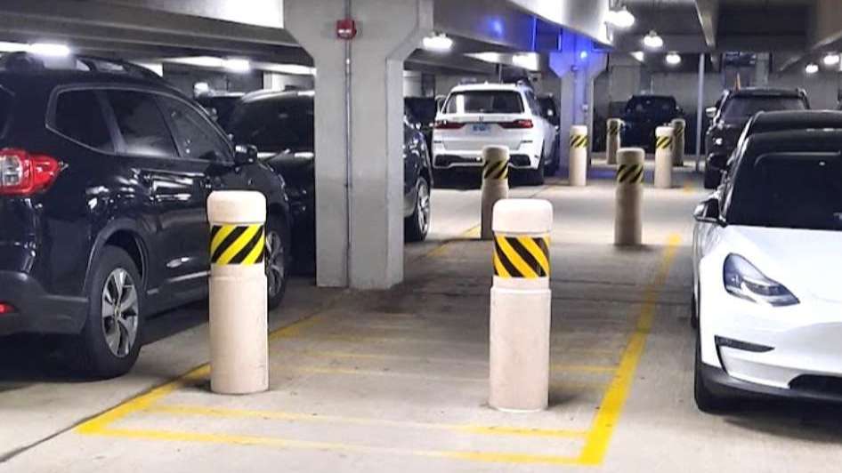 BDL s Airport Parking