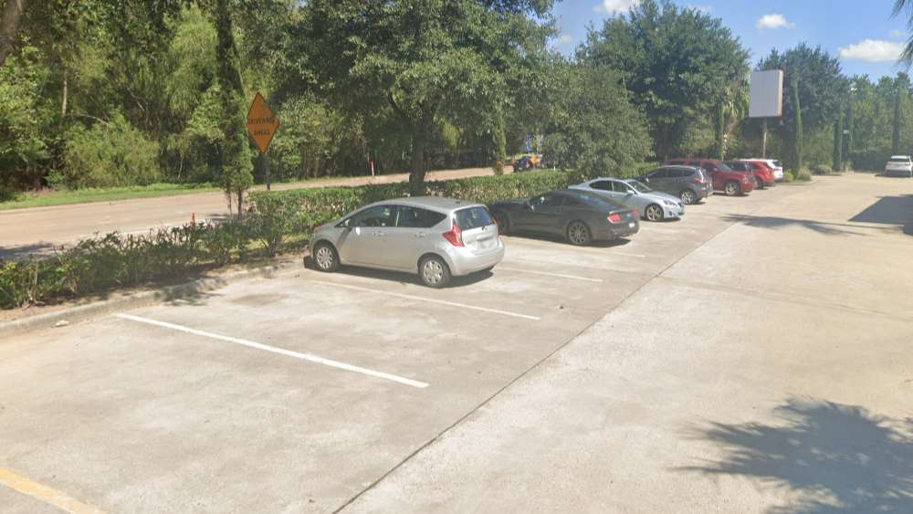 Wingate by Wyndham IAH Airport Parking