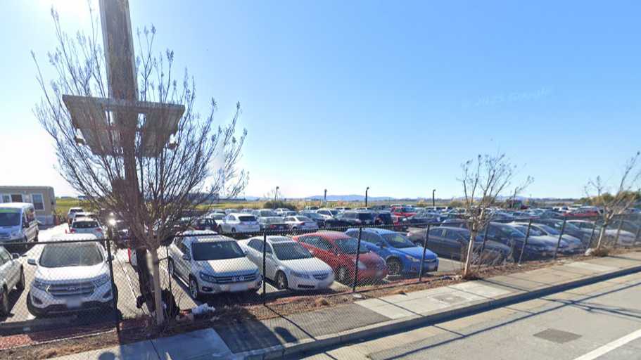 IPark N Travel OAK Airport Parking