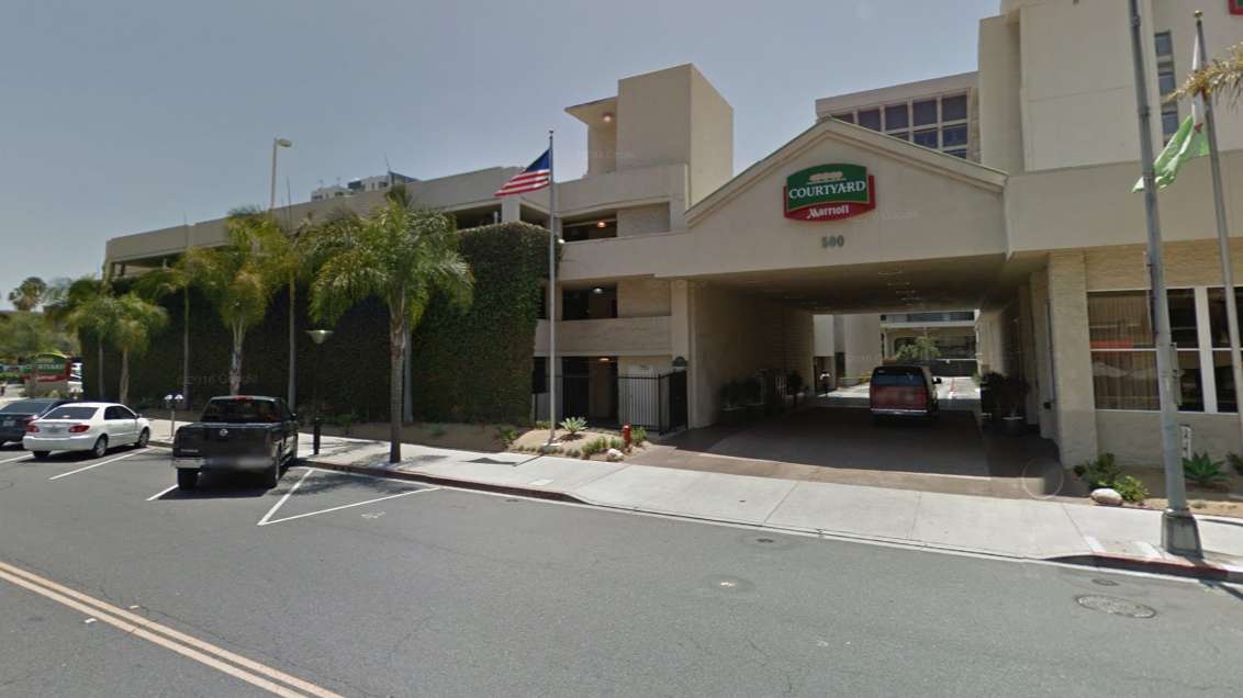  Courtyard by Marriott LGB Airport Parking