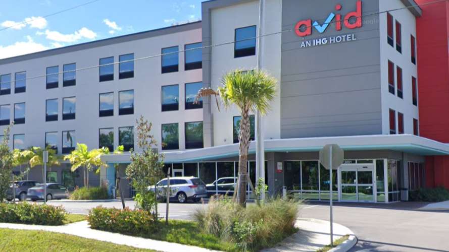 Avid hotel FLL Airport Parking