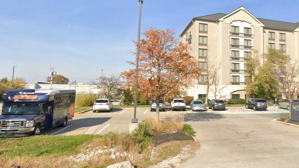 Hyatt Place IND Airport Parking