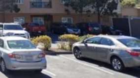 SNA Easy Park Fly Lot
