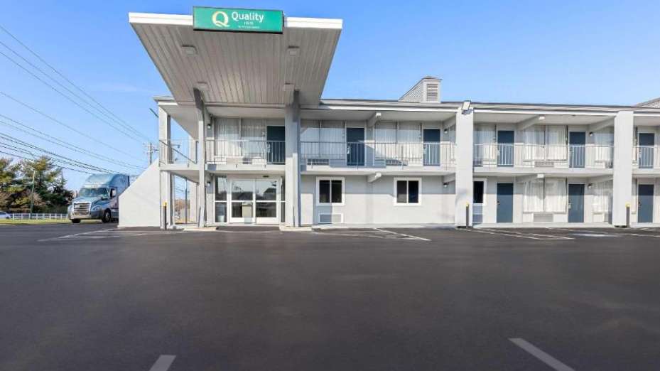 Quality Inn BNA Airport Parking