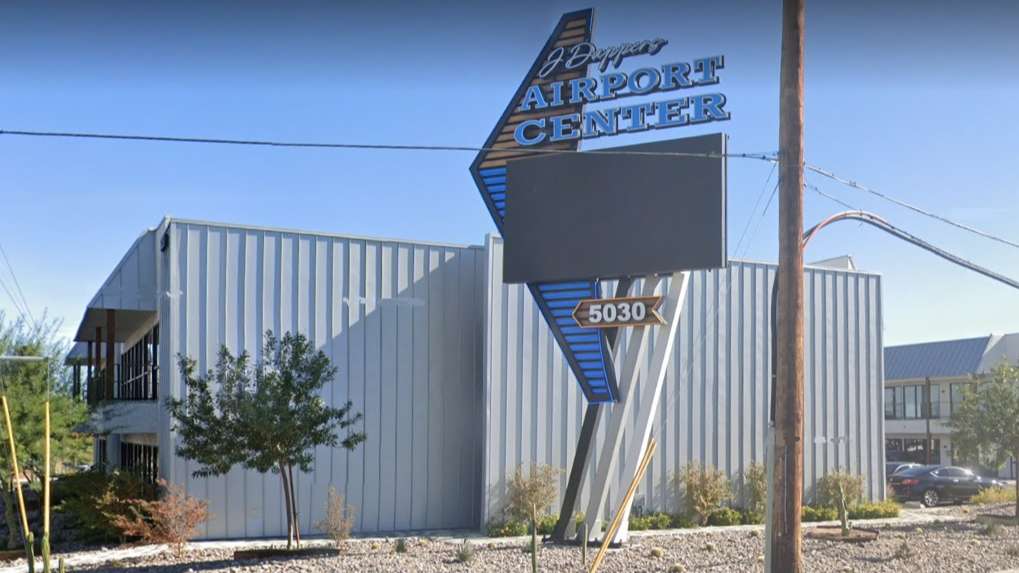 Airport Center LAS Airport Parking