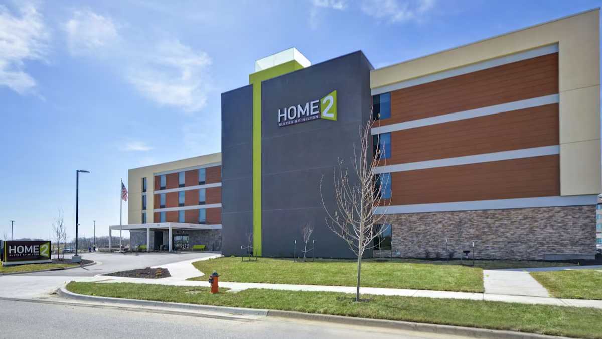 Home2 Suites by Hilton MCI Airport Parking