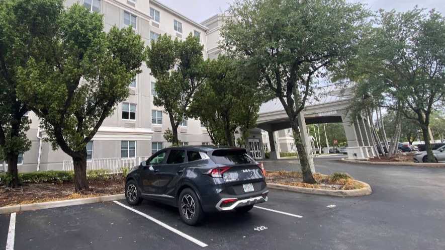 Four Points By Sheraton FLL Airport Parking