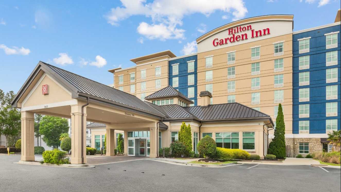 Hilton Garden Inn North ATL Airport Parking