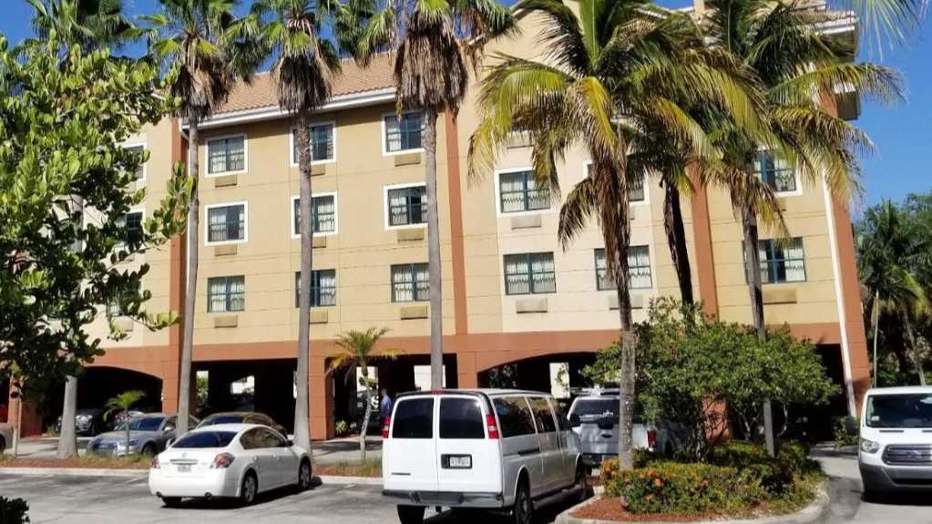 Extended Stay America Premier Suites FLL Airport Parking