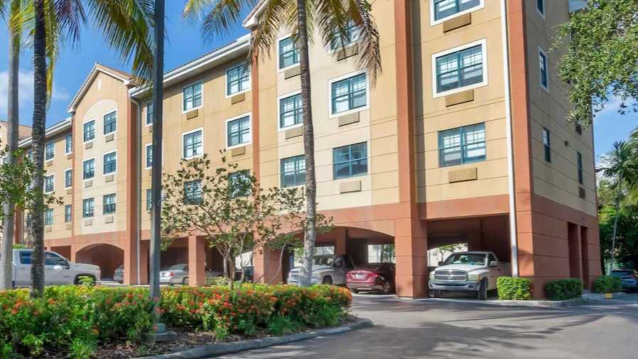 Extended Stay America Premier Suites FLL Airport Parking