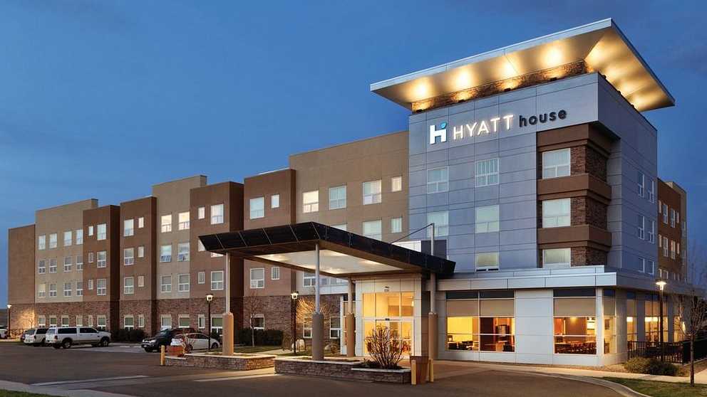 Hyatt House DEN Airport Parking