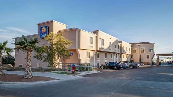 Comfort Inn & Suites I-10 airport ELP Airport Parking