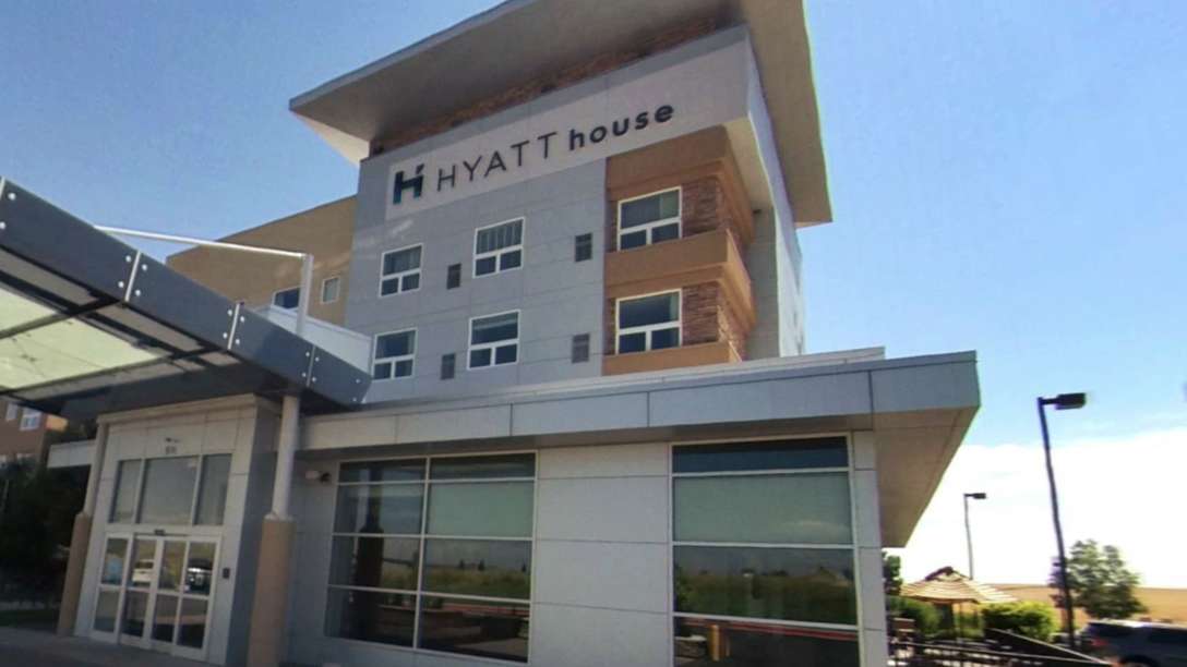 Hyatt House DEN Airport Parking