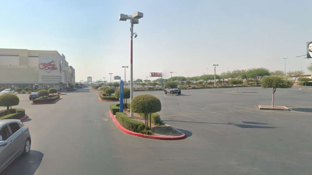 Element LAS Airport Parking