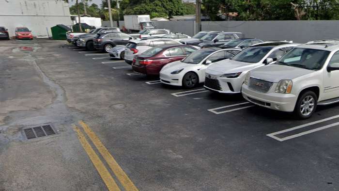 FLL Parking Spots Airport parking